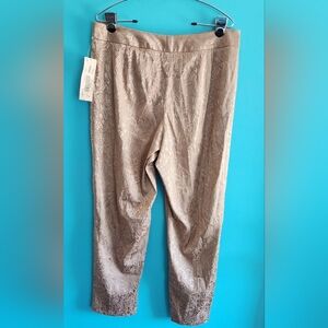 Apostrophe NWT Stretch Shimmery Women's Gold and Beige Paisley Pants